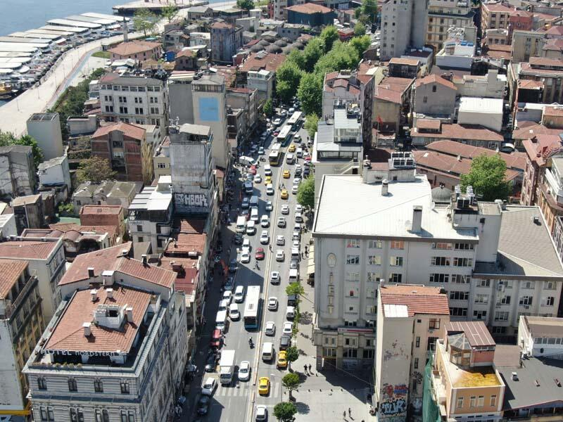 İstanbul alışılmış haline geri döndü! Otoparklarda yer kalmadı 1