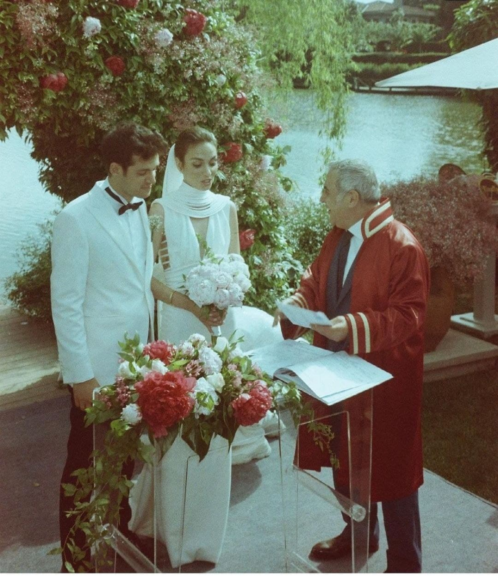 YouTuber Orkun Işıtmak, Merve Yorgancılar ile evlendi! İşte çiftin evlilik töreninden fotoğraflar... 1