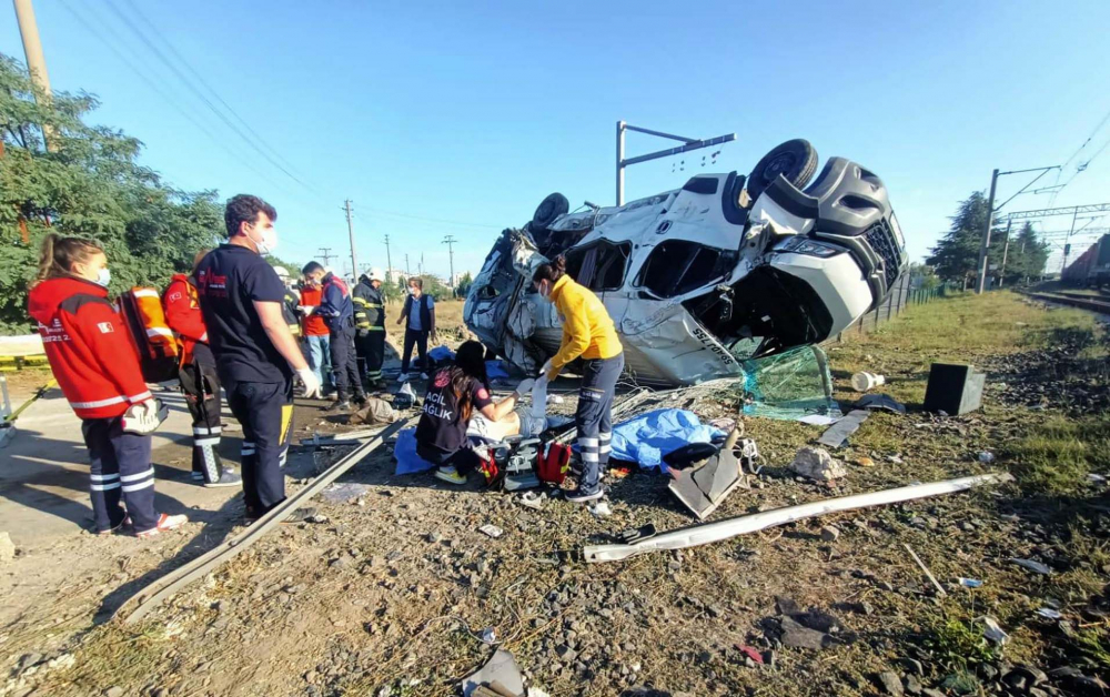 7 kişi hayatını kaybetmişti! Tekirdağ'da yük treninin çarptığı minibüsün şoförü Bilal Küllü'nün ifadesi ortaya çıktı! O sözleri çıldırttı 1