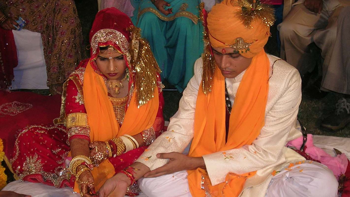 hindistan da bir garip olay gelin dugunde kalp krizi gecirip oldu damat baldiziyla evlendi
