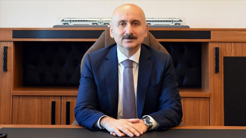 Ulaştırma Bakanı Karaismailoğlu açıkladı: YHT seferleri yeniden başlıyor