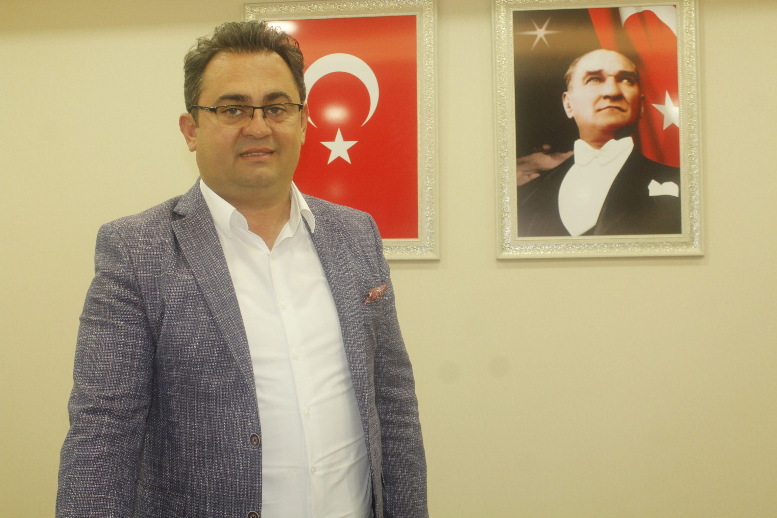 İbradı Belediye Başkanı Serkan Küçükkuru, Muharrem İnce'nin partisine geçtiğini duyurdu!