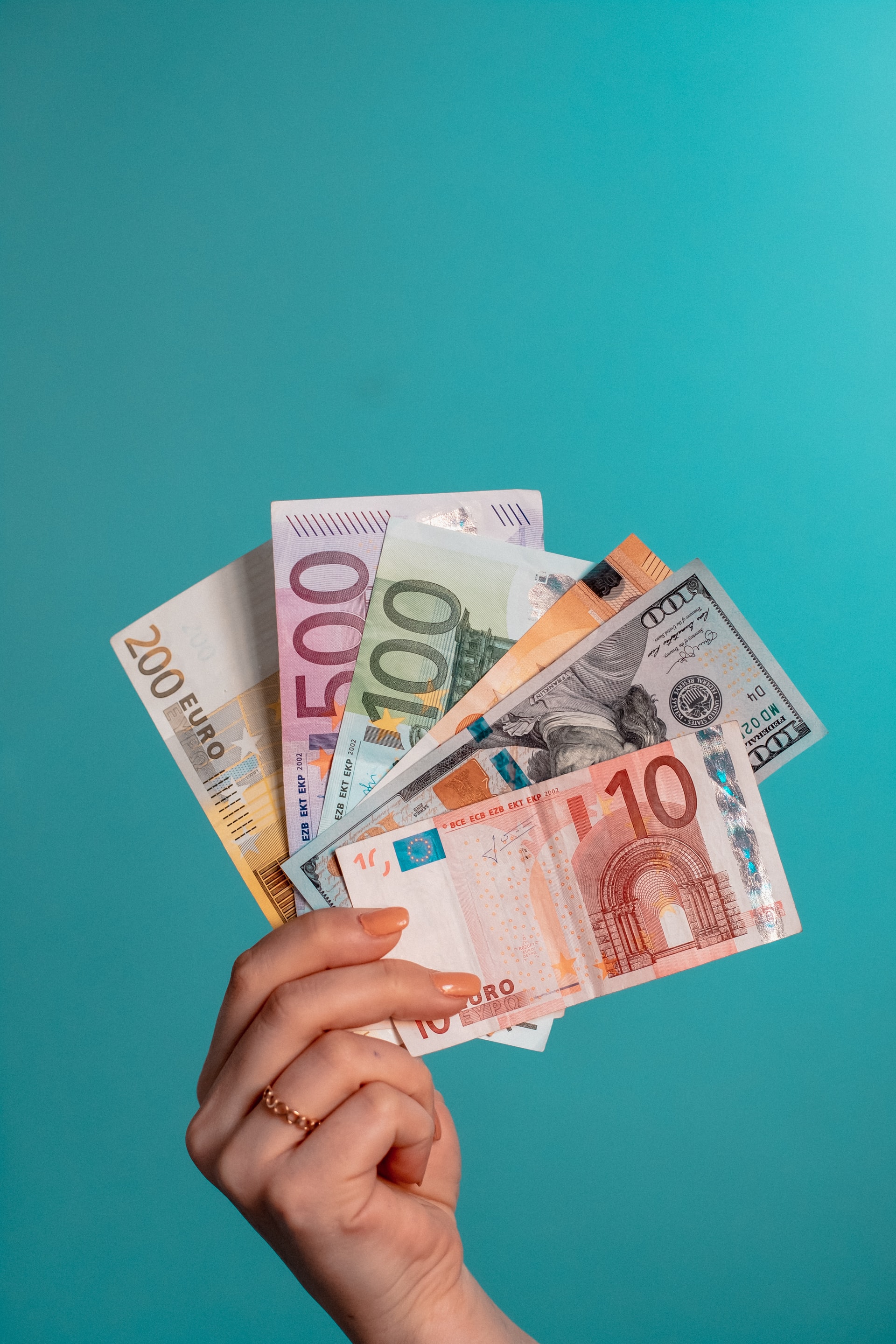 Dolar ve euro kuru yeniden zirveye çıktı! Dolar ve euro kuru serbest piyasada bugün ne kadar oldu? (18 Haziran 2021 Cuma) 