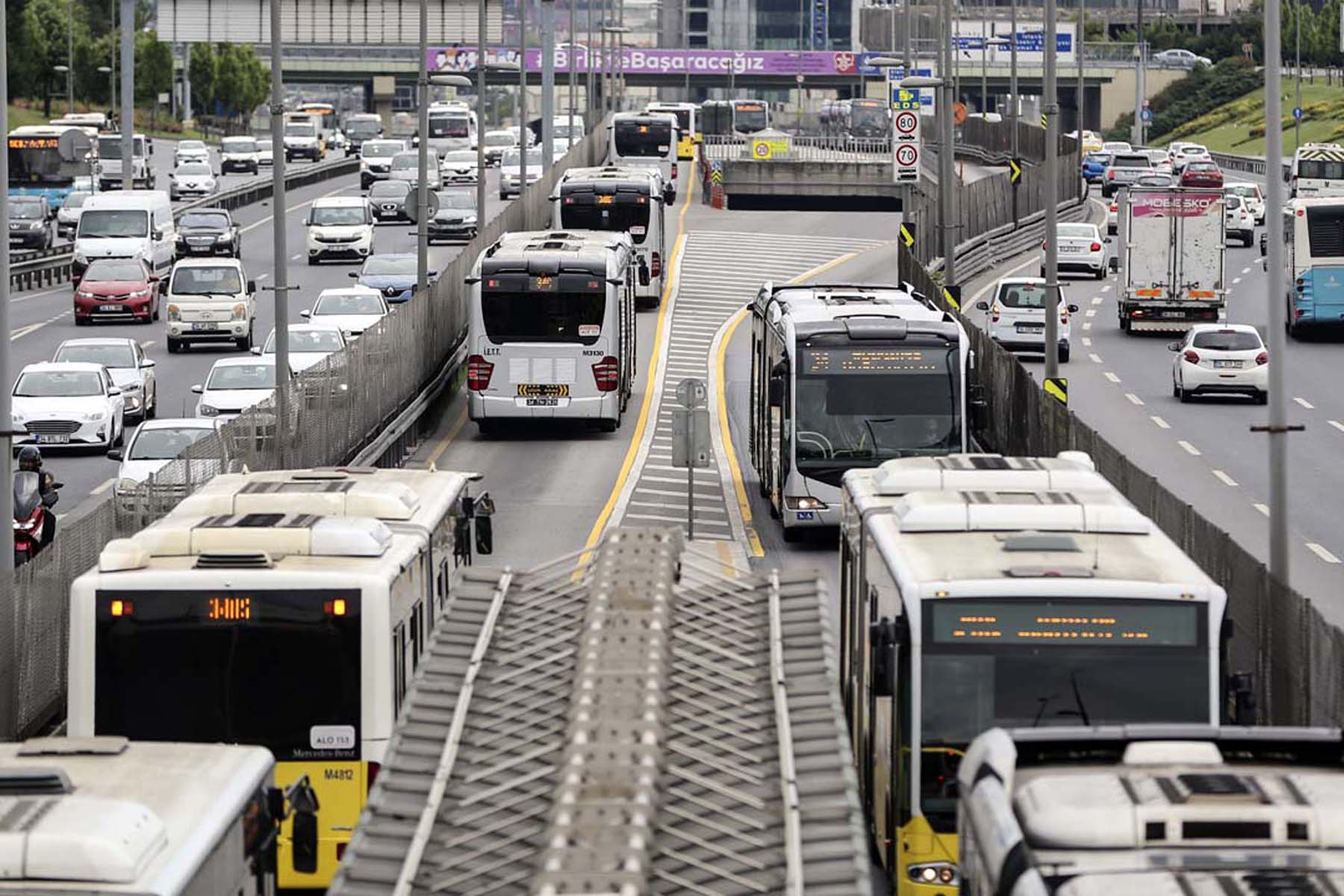 15 Temmuz 2022 otobüsler ücretsiz mi? İstanbul, toplu taşıma bedava mı?