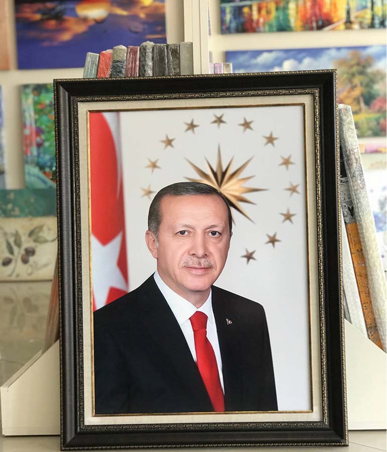 İsrail'de Cumhurbaşkanı Erdoğan'ın fotoğrafını astığı için para cezası aldı!