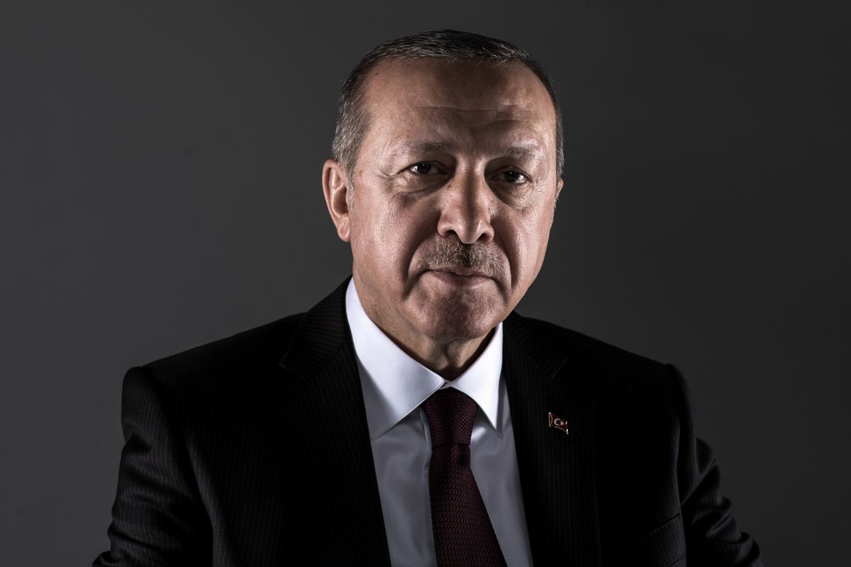 Son dakika! Cumhurbaşkanı Erdoğan yurda döndü: Enflasyon seçim öncesi düşecek, faiz lobileri kuduruyor.