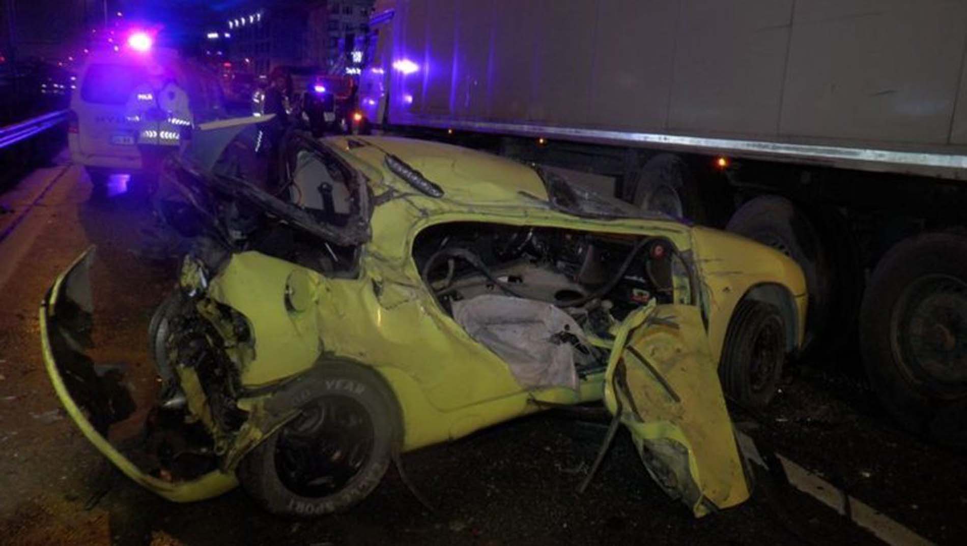 İstanbul Pendik'te feci zincirleme trafik kazası: Cüneyt Çifti hayatını kaybetti, 3 kişi yaralandı