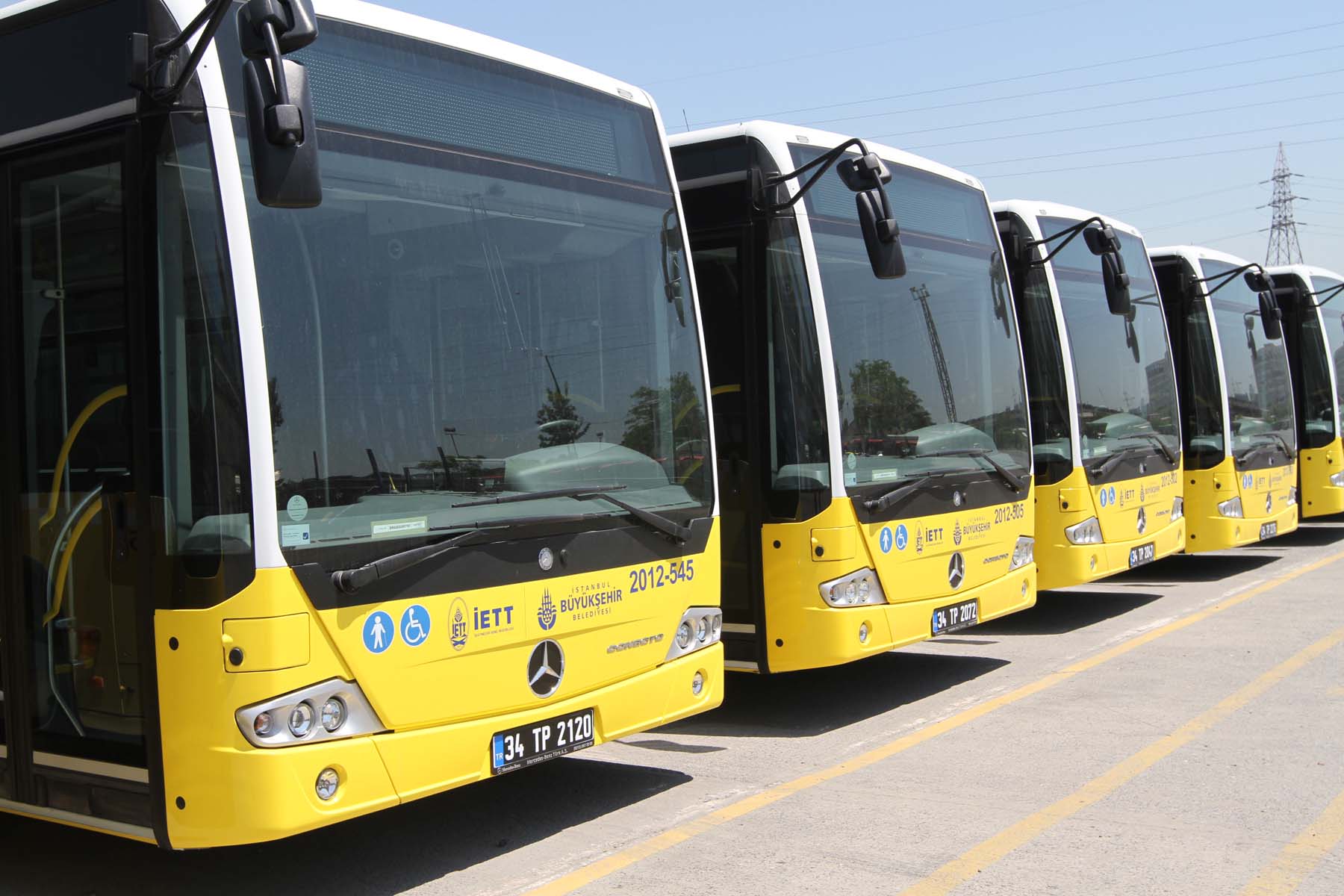İstanbul yeni yıl kutlamalarına hazır! Yılbaşı gecesi toplu taşıma araçları 24 saat hizmet verecek 