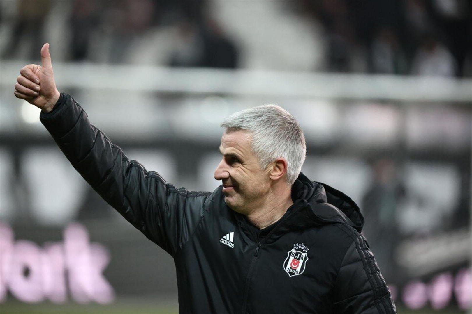 Önder Karaveli Beşiktaş'la kupayı aldı ama Sergen Yalçın'ı unutmadı! 