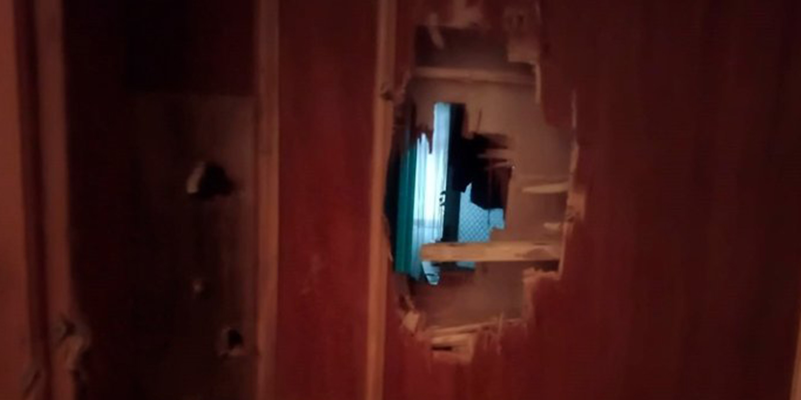 Tepki çeken görüntü! Ev sahibi, Suriyeli kiracılarına baltayla saldırdı