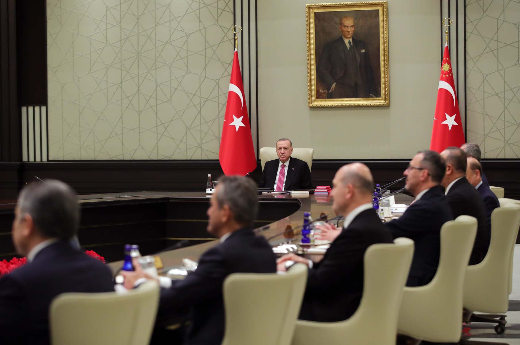 Kabine toplanıyor, Cumhurbaşkanı Erdoğan konuşacak! Koronavirüs, enflasyonla mücadele ve Rusya - Ukrayna gerilimi masada! 
