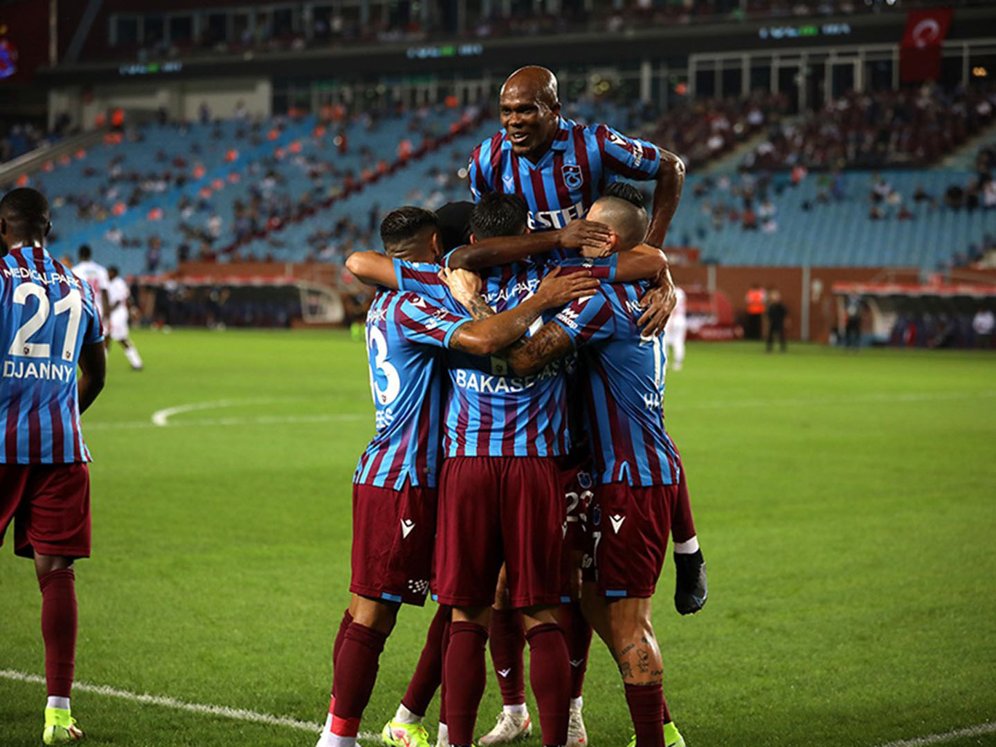 Trabzonspor hücum oyuncularıyla fark yarattı! Rakip savunmacılar engel olamıyor!
