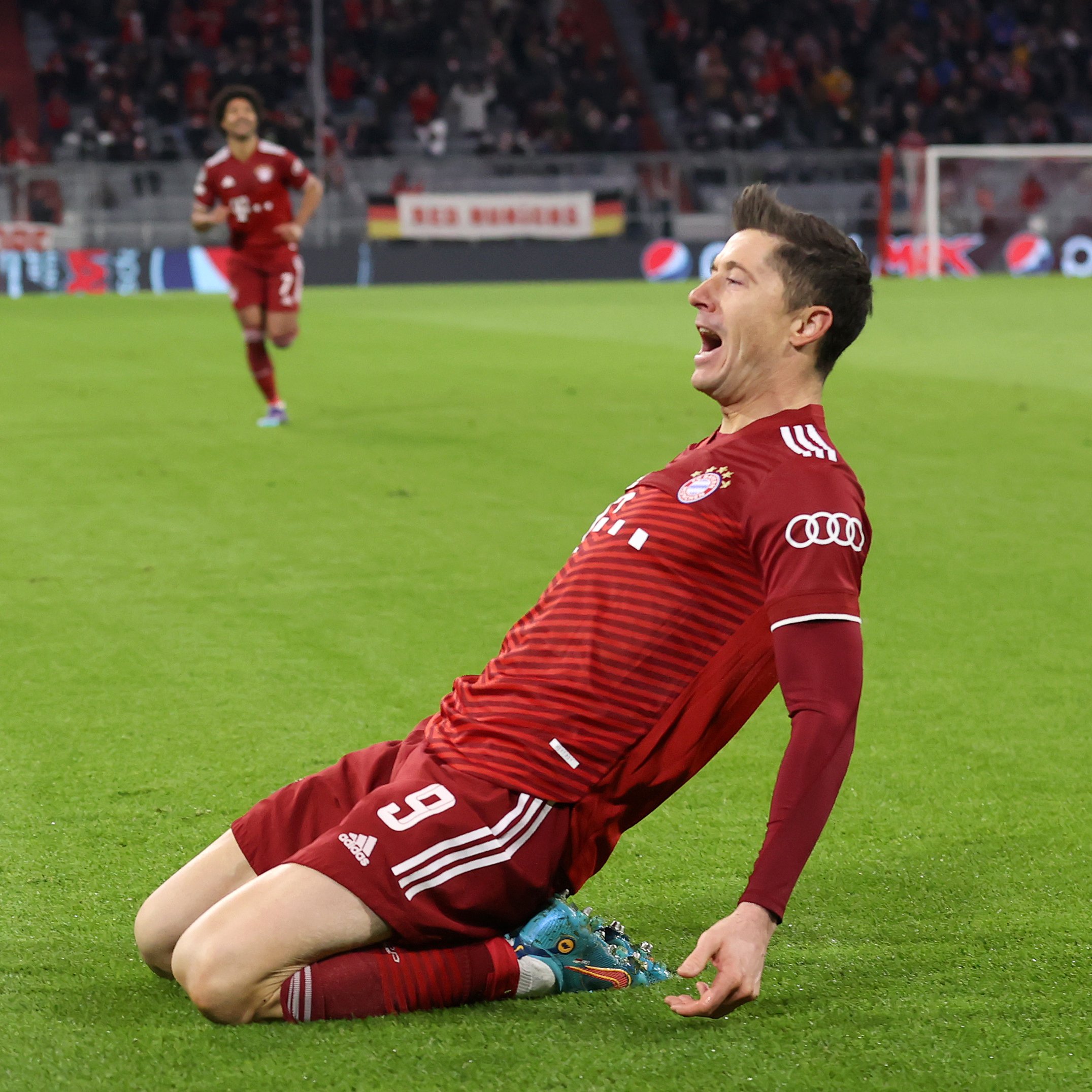 Bayern Münih 7 -1 Salzburg | Maç sonucu, özeti | Lewandowski 3 gol attı, tarihe geçti 