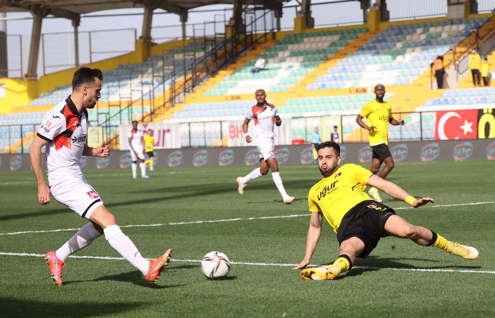 İstanbulspor 0 - 0 Gençlerbirliği maç sonucu, özeti