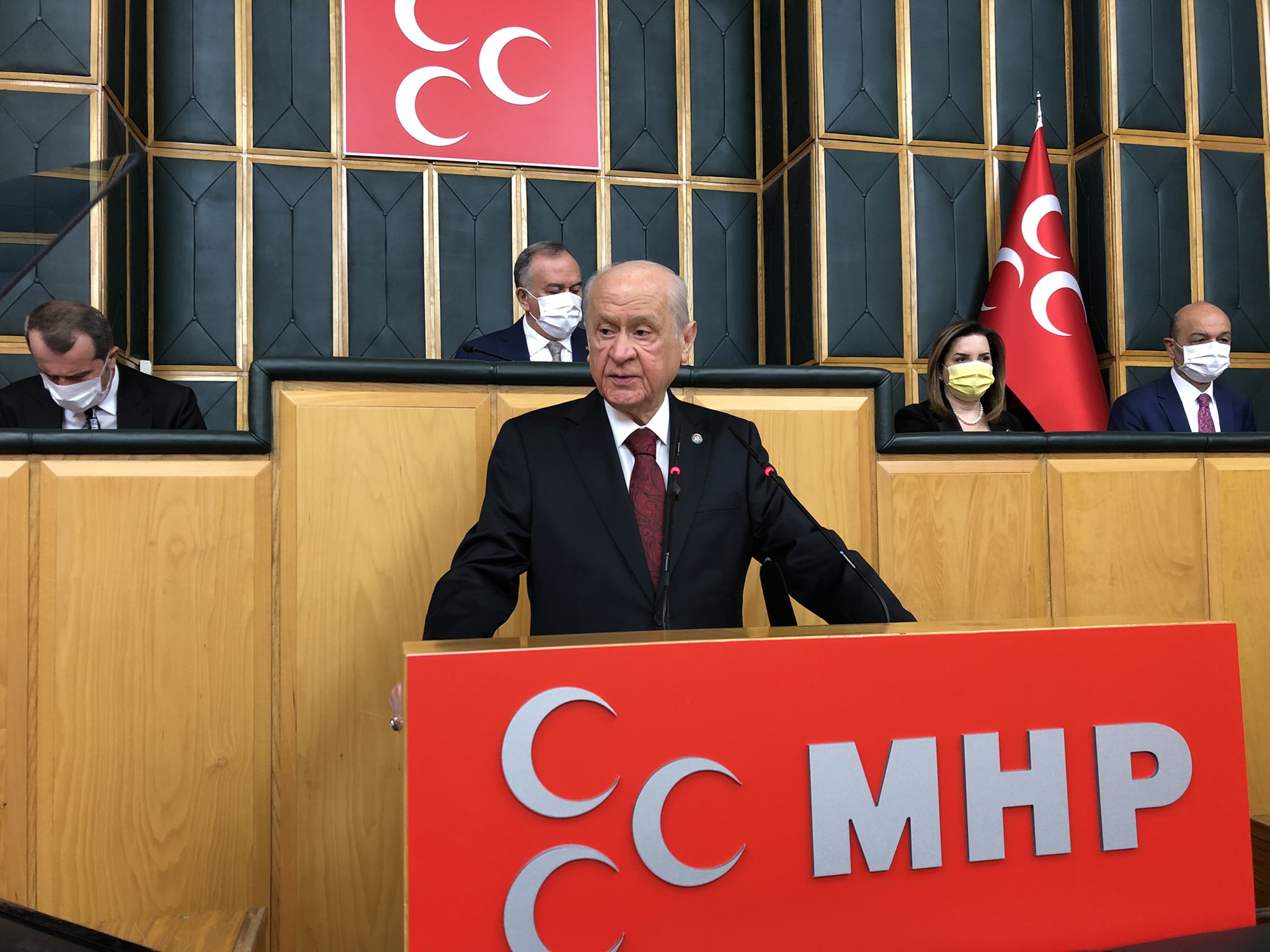 MHP lideri Bahçeli'den mülteci ilişkin sert açıklama: Huzuru bozuyorsa derhal sınır dışı edilmelidir
