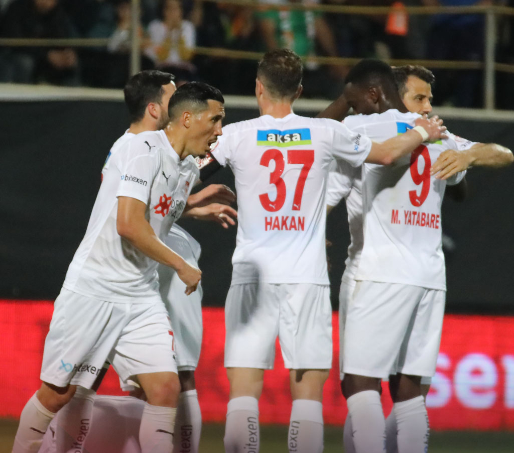 Ziraat Türkiye yarı final: Alanyaspor 1 - 2 Sivasspor maç sonucu
