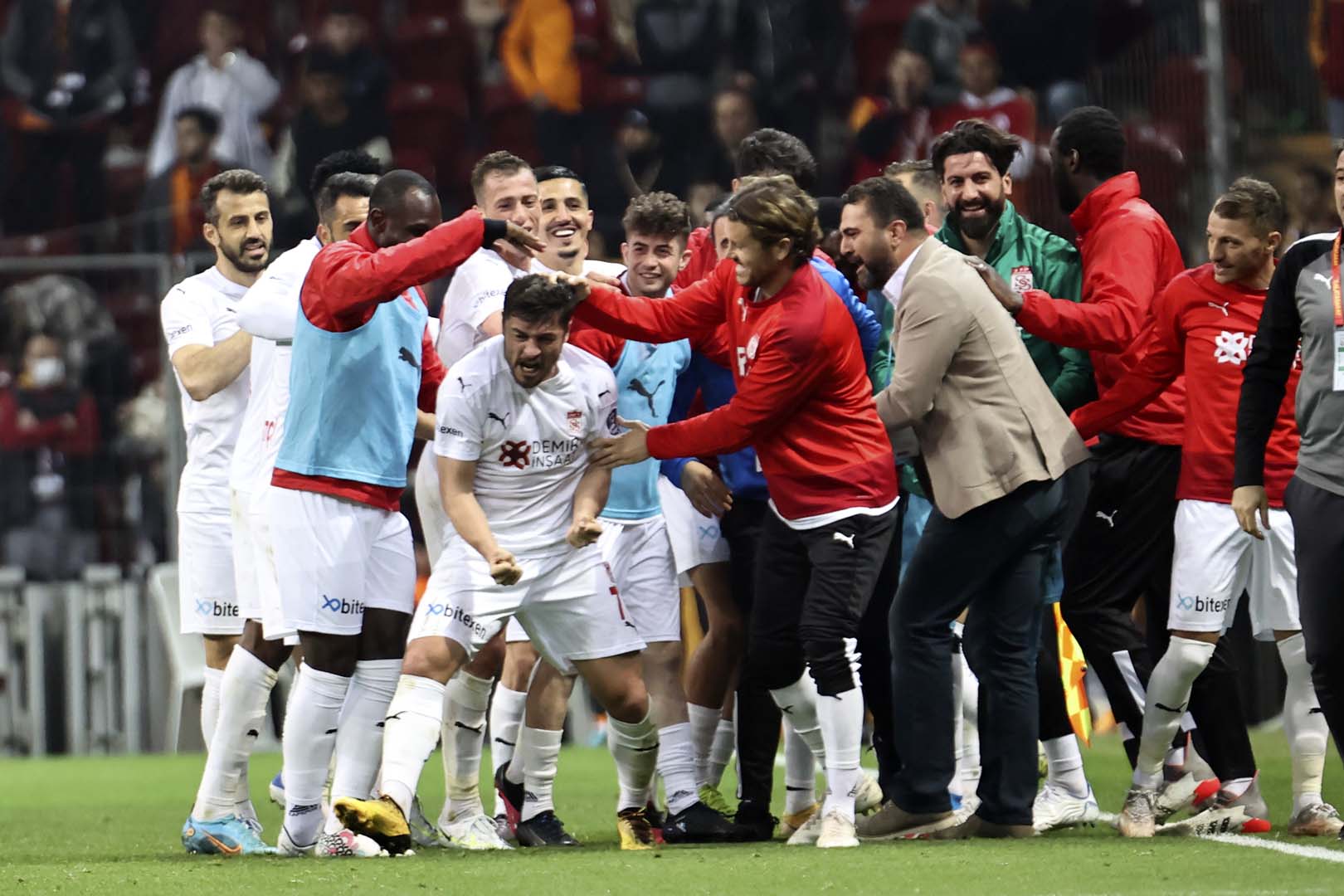 Son dakika! Galatasaray 2 – 3 Sivasspor | Maç sonucu