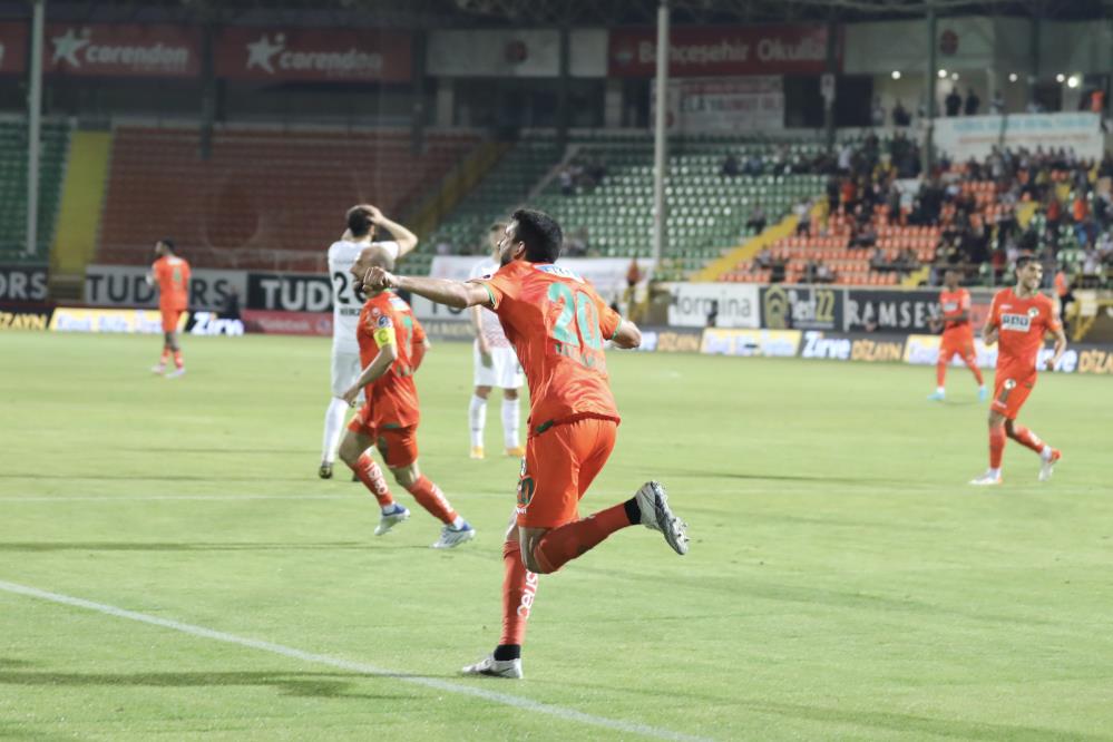 Alanyaspor 3 – 0 Gaziantep FK maç sonucu