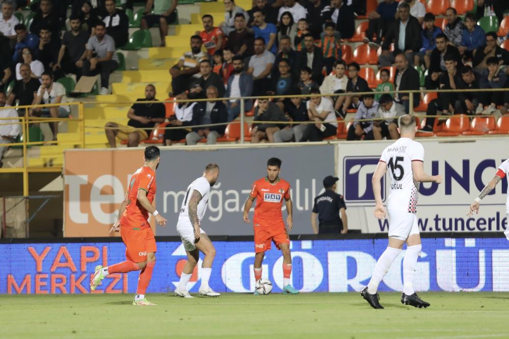 Alanyaspor 3 – 0 Gaziantep FK maç sonucu