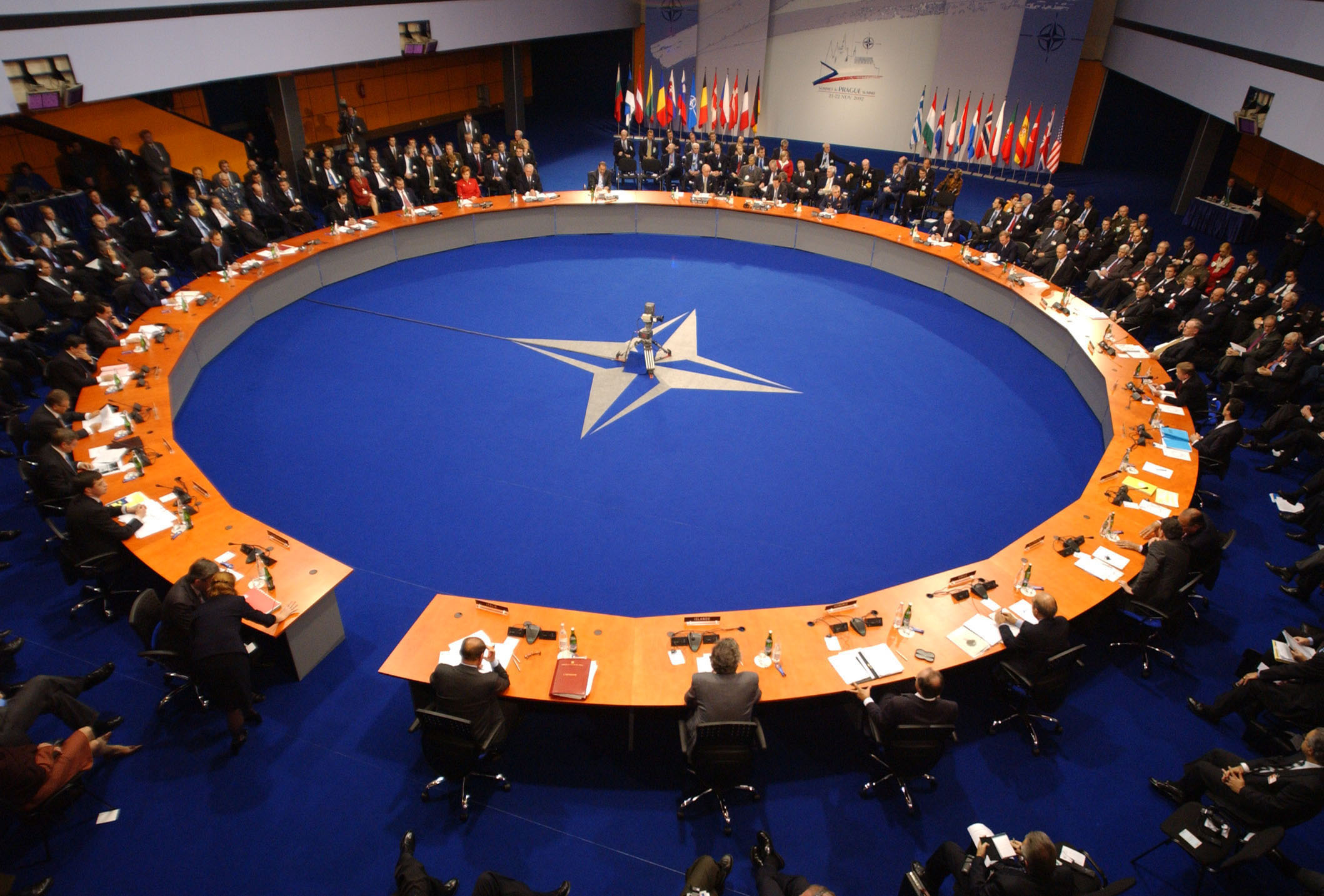 Son dakika: Finlandiya ve İsveç NATO'ya resmen başvurdu!