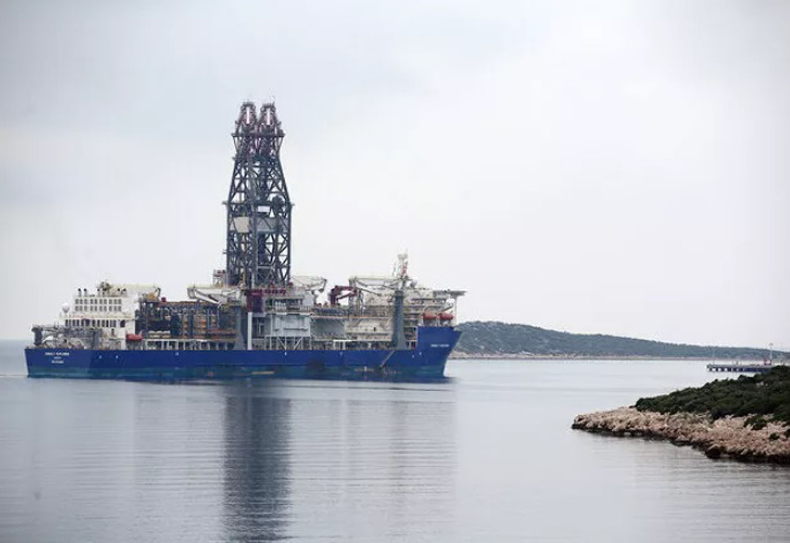 Türkiye'nin yeni sondaj gemisi Mersin'e ulaştı! Doğal gaz ve petrol aramaları hızlanacak!