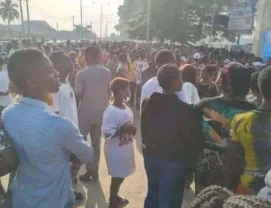 Nijerya'da kilise ayininde izdiham çıktı! En az 40 kişi ezilerek can verdi!