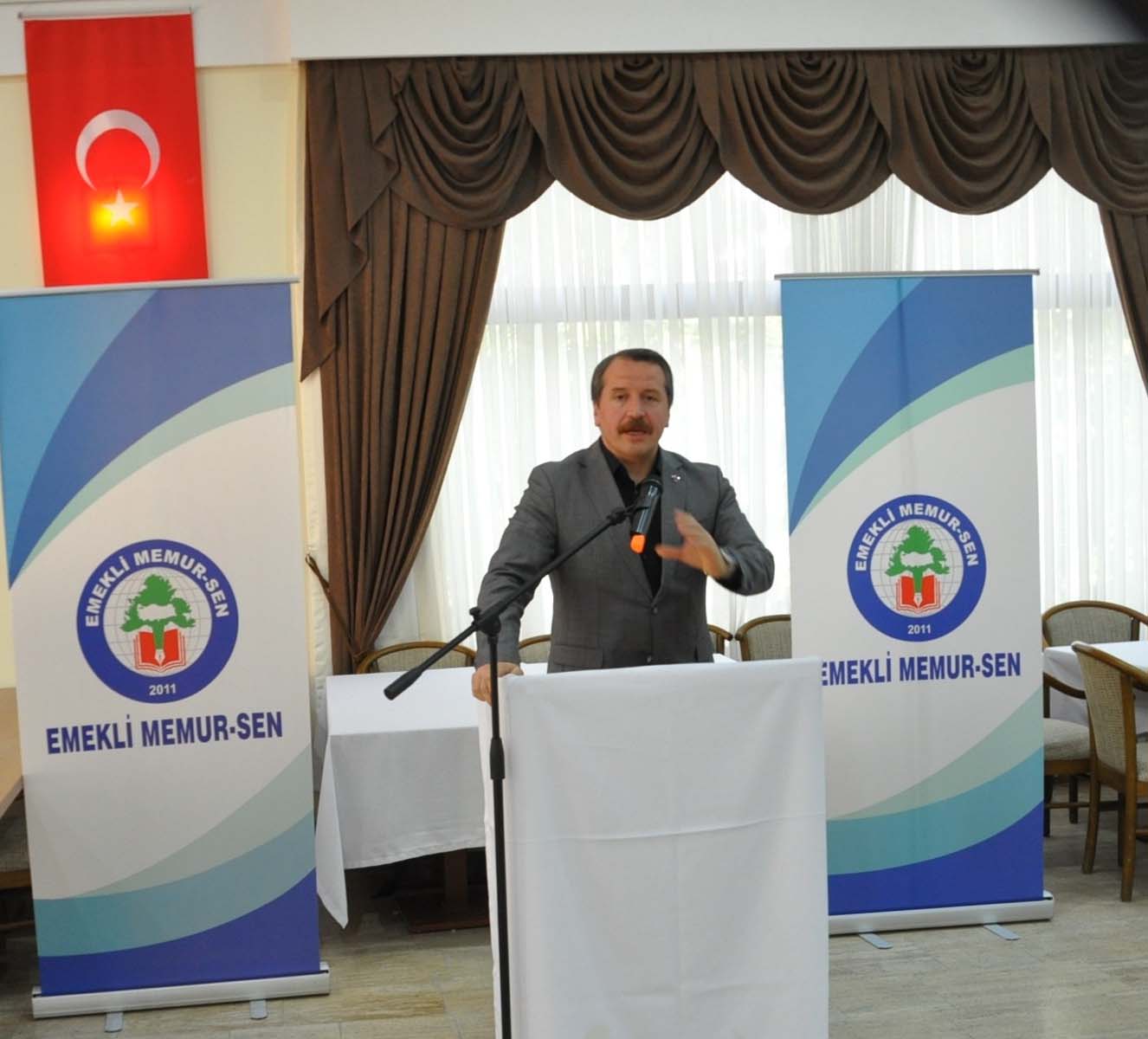 Ali Yalçın, Emekli Memur-Sen İstanbul İl Divan toplantısına katıldı