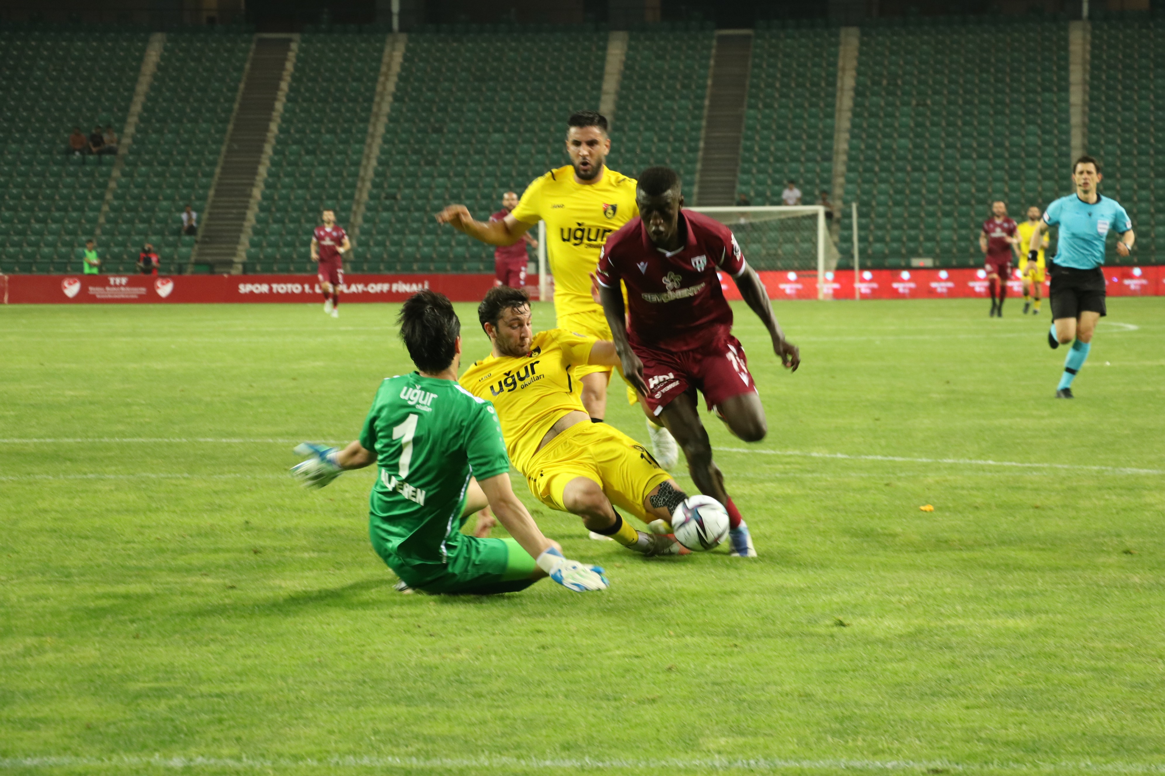 Spor Toto 1.Lig Play Off finali: Bandırmaspor 1- 2 İstanbulspor | Maç sonucu