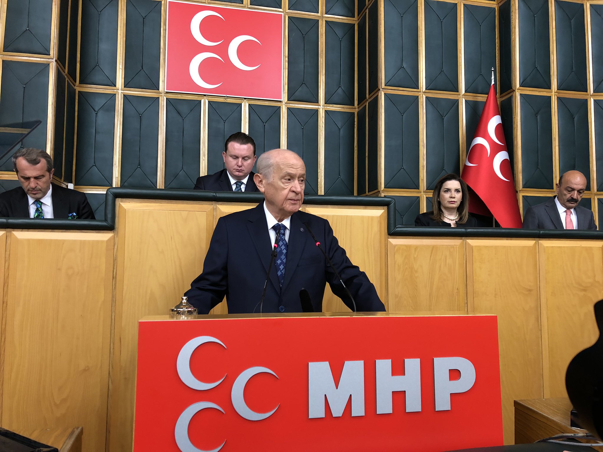 MHP lideri Devlet Bahçeli, Kılıçdaroğlu'na seslendi: Cumhurbaşkanı adayı olacak yürek sende var mı, onu söyle? 