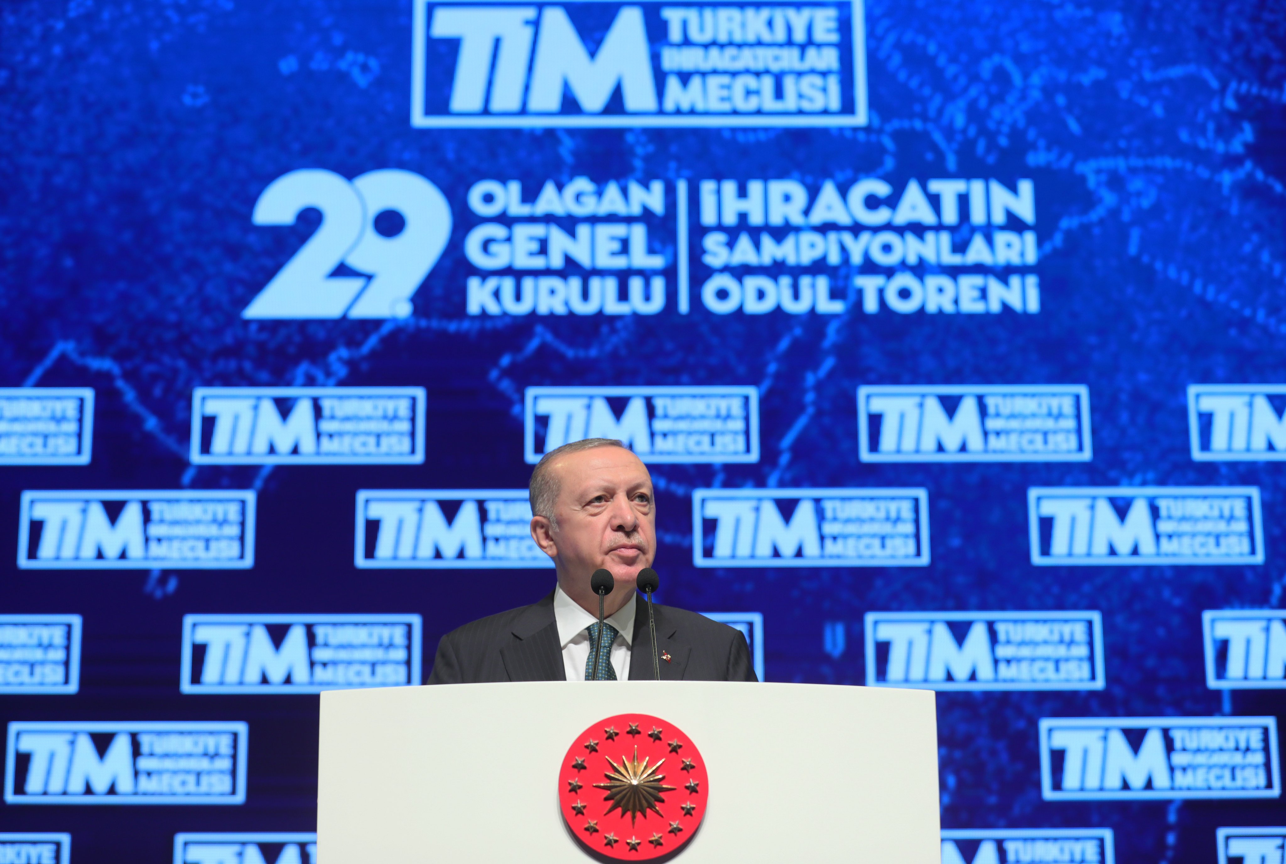 Cumhurbaşkanı Erdoğan İhracatın Şampiyonları Ödül Töreni'nde konuştu! Polisimize saldırı kalleşlik, kanı bozukluktur, bu alçaklığın bedelini yargı önünde ödeteceğiz