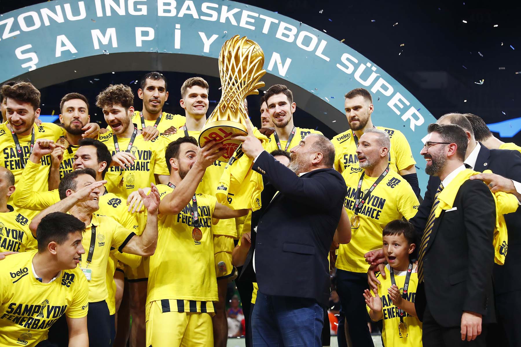 Anadolu Efes 80 - 92 Fenerbahçe Beko | Maç sonucu| ING Basketbol Süper Ligi'nde şampiyon Fenerbahçe Beko oldu 