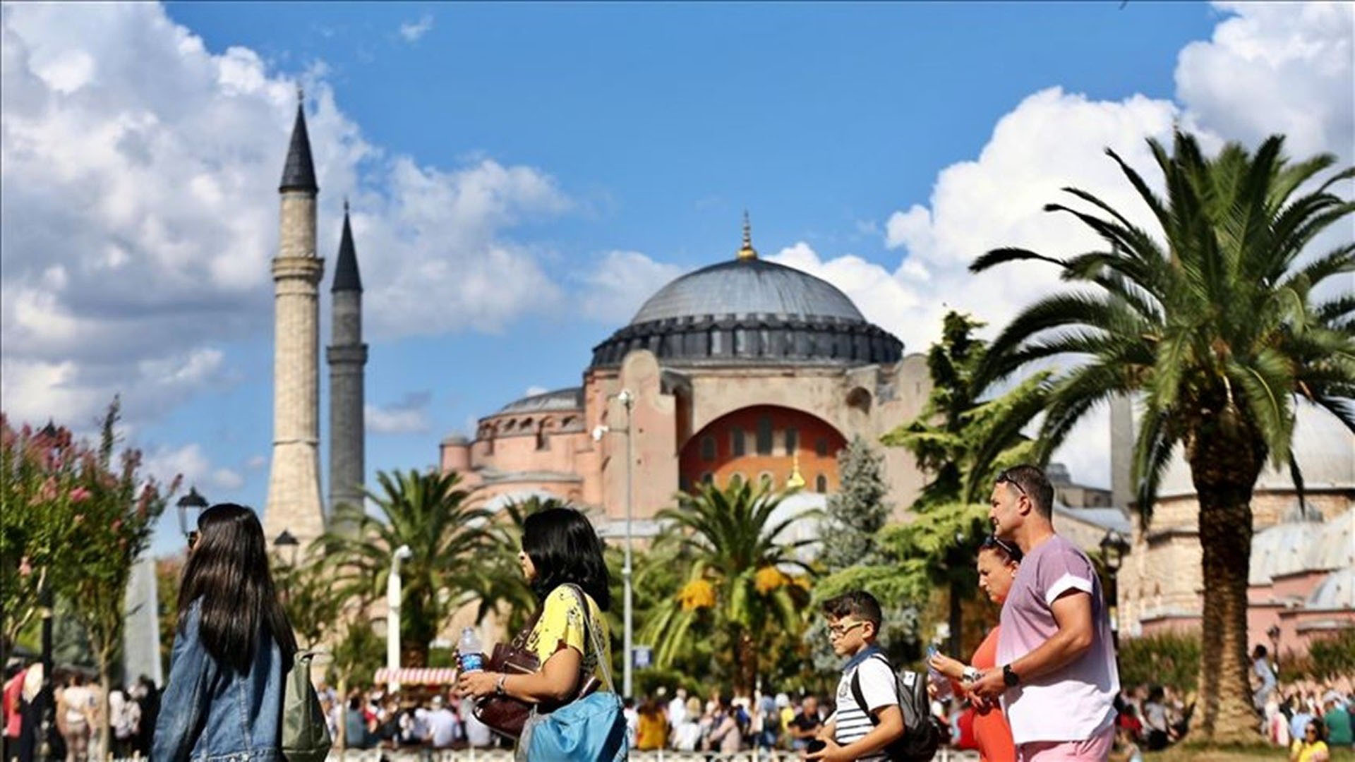 Türkiye'ye gelen turist sayısı her geçen yıl artmaya devam ediyor! Ziyaretçi sayısı yüzde 300 arttı!