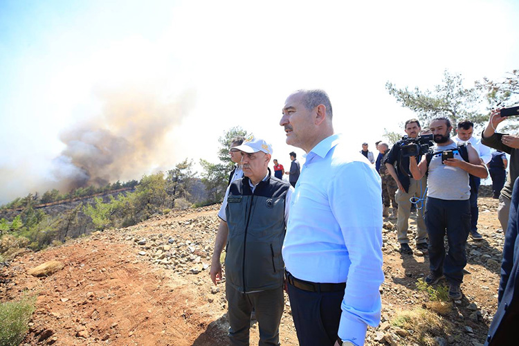 Bakanı Kirişci açıkladı! Marmaris'teki orman yangını büyük ölçüde kontrol altında