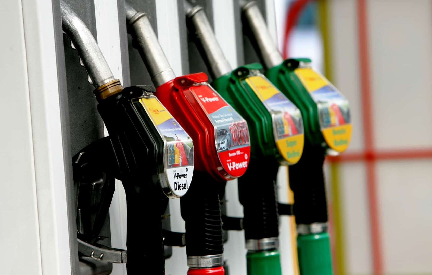 Benzin fiyatları düşecek mi 2022? Benzin, LPG, motorinde indirim yapılacak mı?