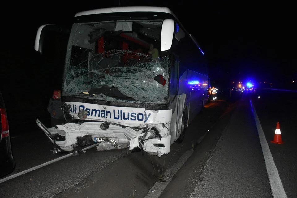 Balayı dönüşü acı ölüm! Otobüs kazasında vefat eden çiftin, balayı dönüşünde vefat ettikleri anlaşıldı