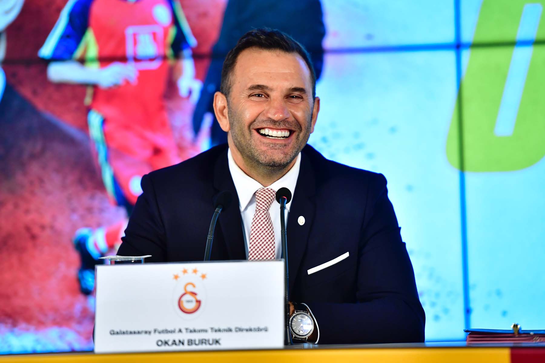 Galatasaray transfer haberi! Okan Buruk, 4 bölgeye transfer istedi! Adaylar belirlendi 