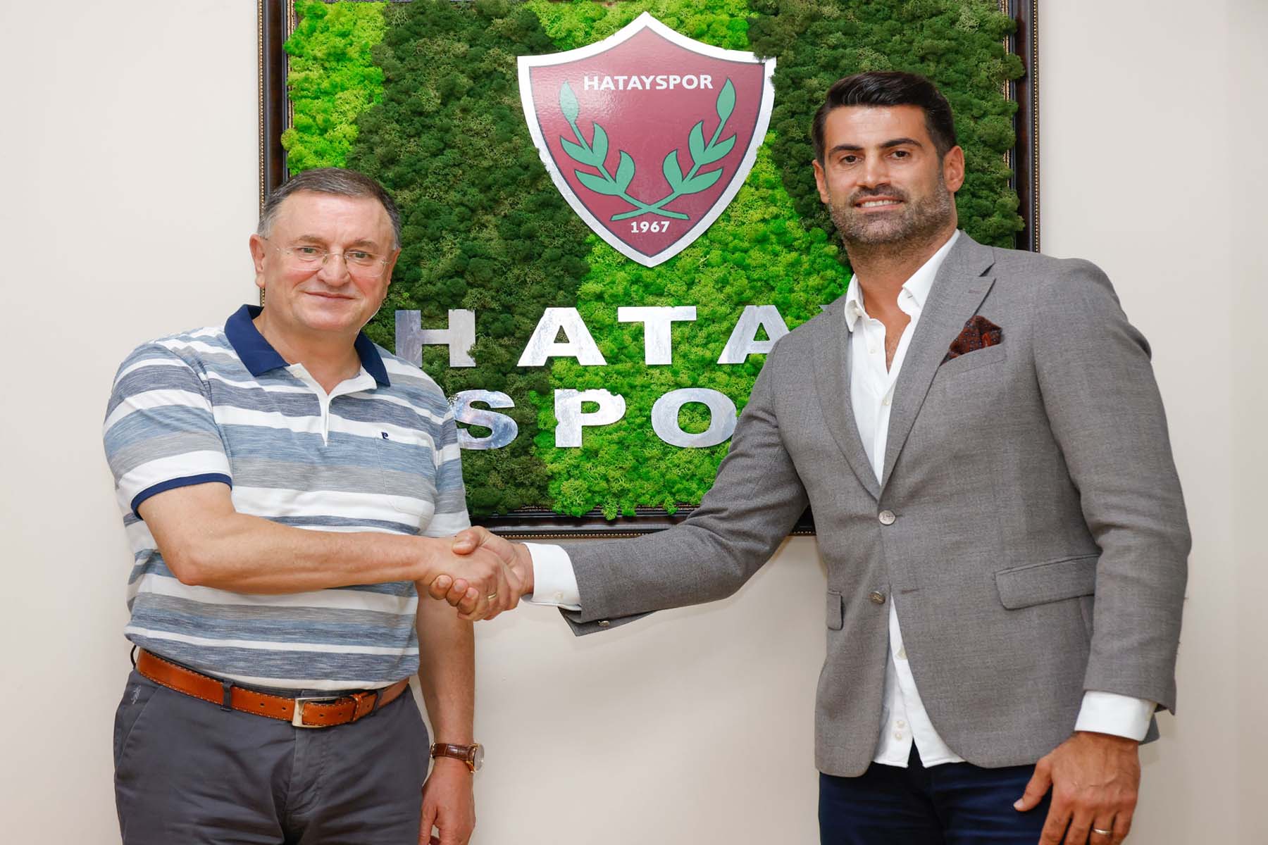 Hatayspor'un yeni teknik direktörü belli oldu! Resmi sözleşme imzalandı! 