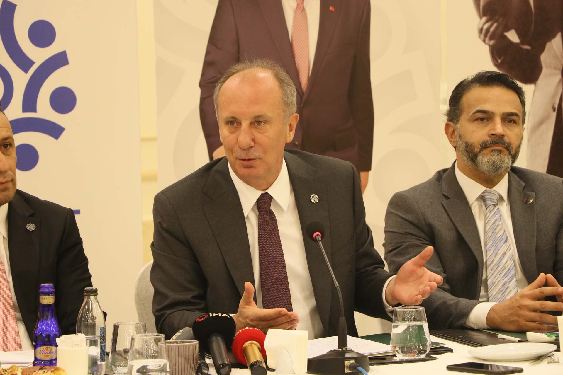 Muharrem İnce altılı masayı eleştirdi, CHP'ye çattı: Demokrasi olsaydı ben ayrılmazdım