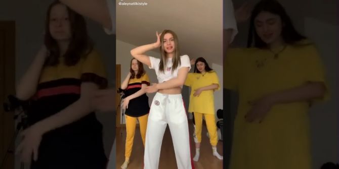Aleyna Tilki, TikTok da yaptığı kalça dansıyla sosyal medyayı salladı!