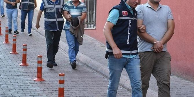 İstanbul merkezli 12 ildeki FETÖ operasyonlarında 34 kişiye gözaltına kararı!