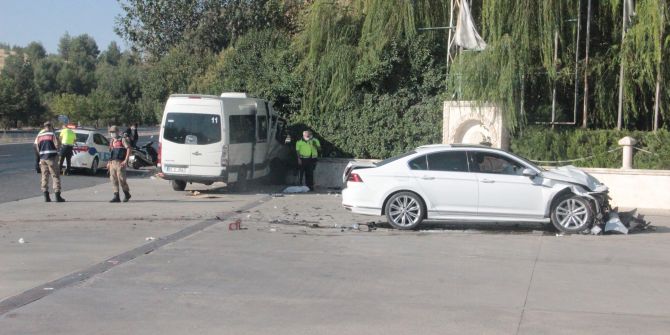 Şanlıurfa'da korkunç kaza! 15 yaralı