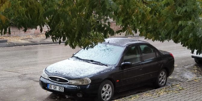 Ankara'ya mevsimin ilk karı düştü!