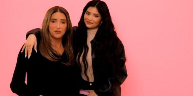 Kylie Jenner babası Caitlyn Jenner'a makyaj yaptı! Video izlenme rekoru kırdı